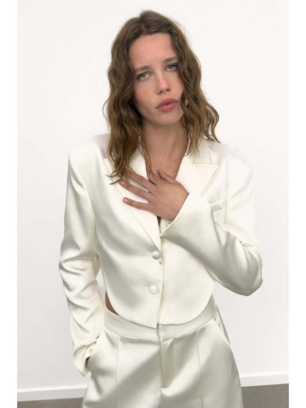 ZARA SATIN EFFECT CROP BLAZER WITH BACK VENT